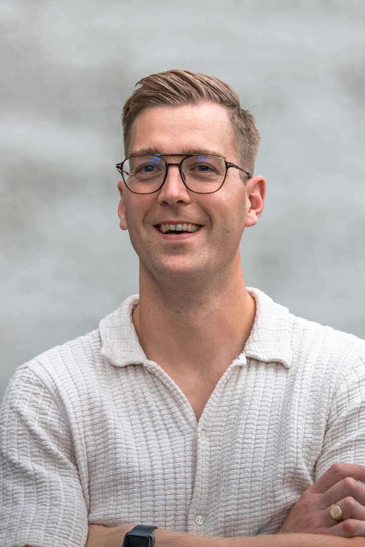 Portret van de oprichters van Mono — het fysieke focusapparaat